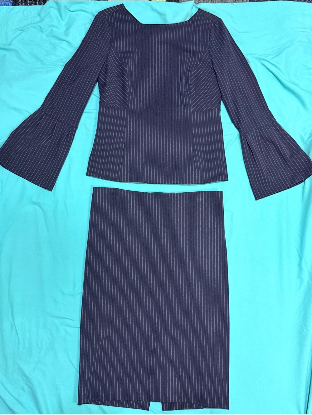 Etcetera 2-Piece Matching Skirt Set Size 8 Navy Blue Pinstripe Flare Long Sleeve